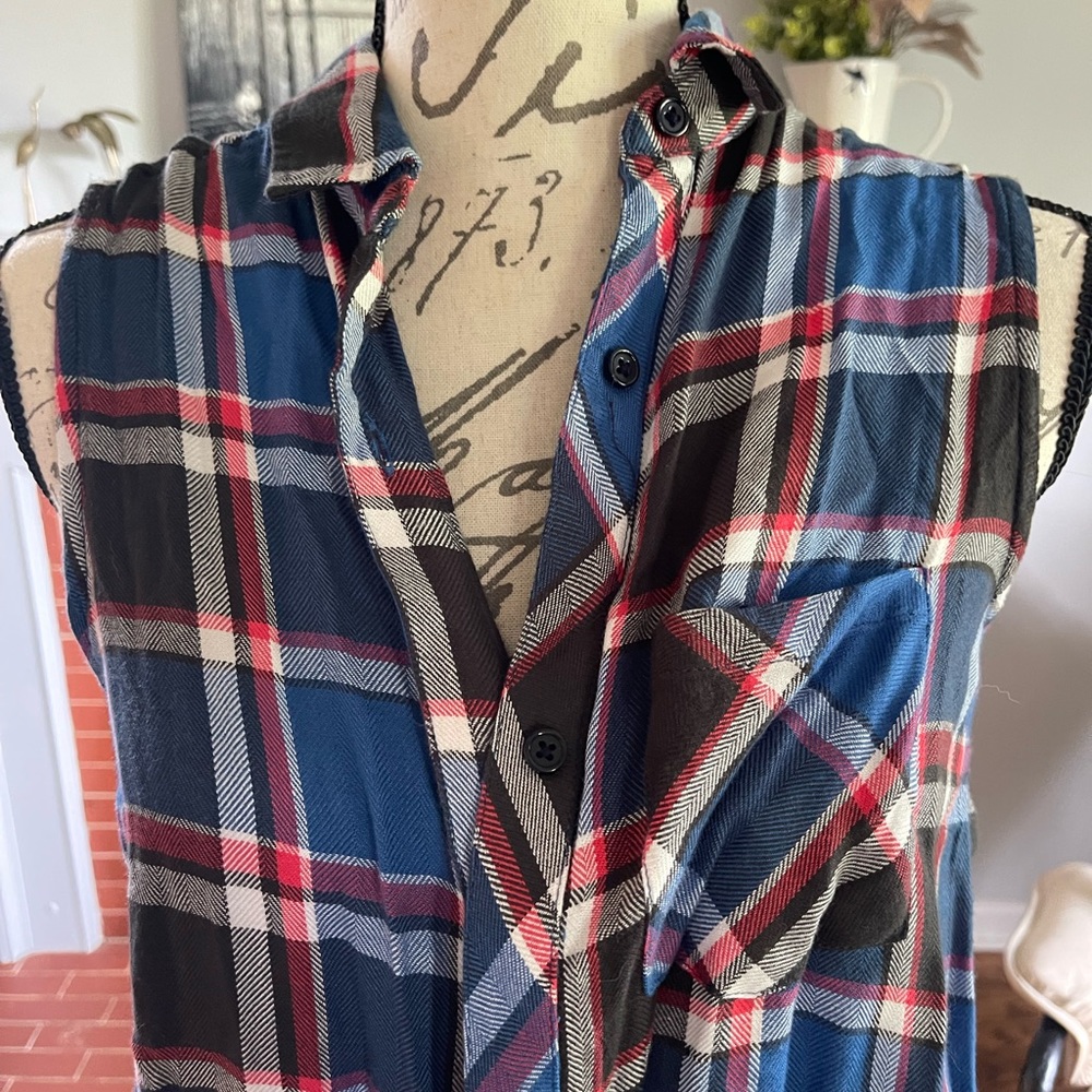 BNWT Rails jordyn sleeveless button down coverup side slits SMALL